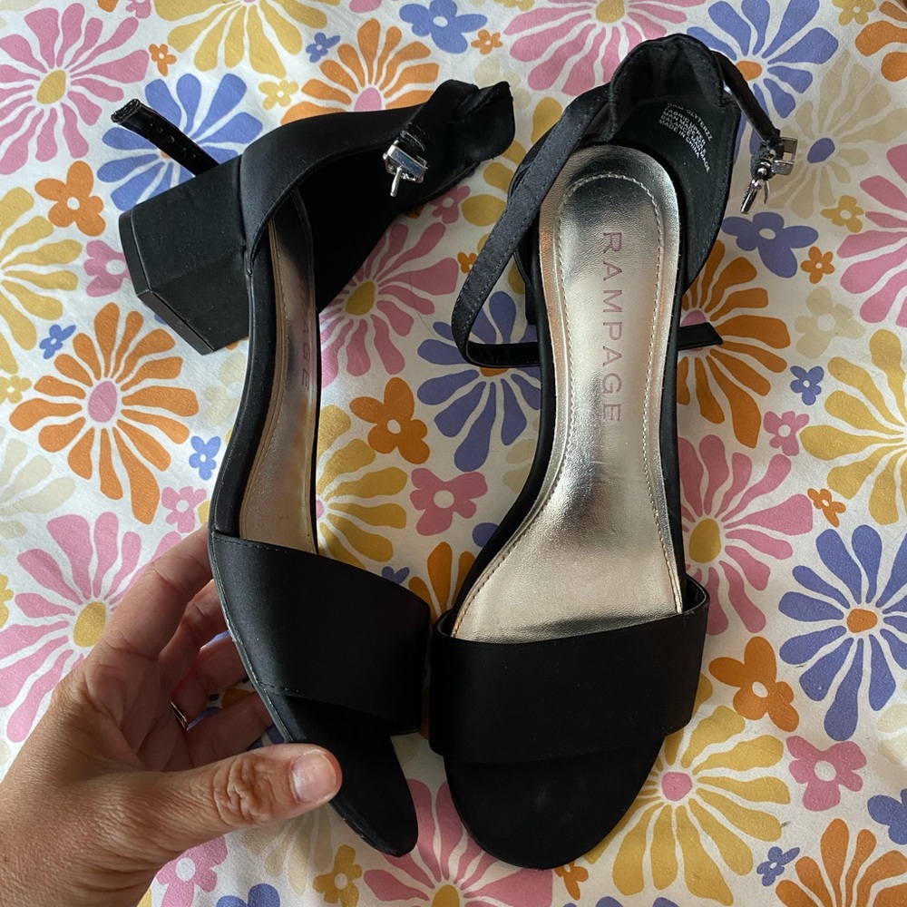 Rampage Elegant Black Heeled Sandals